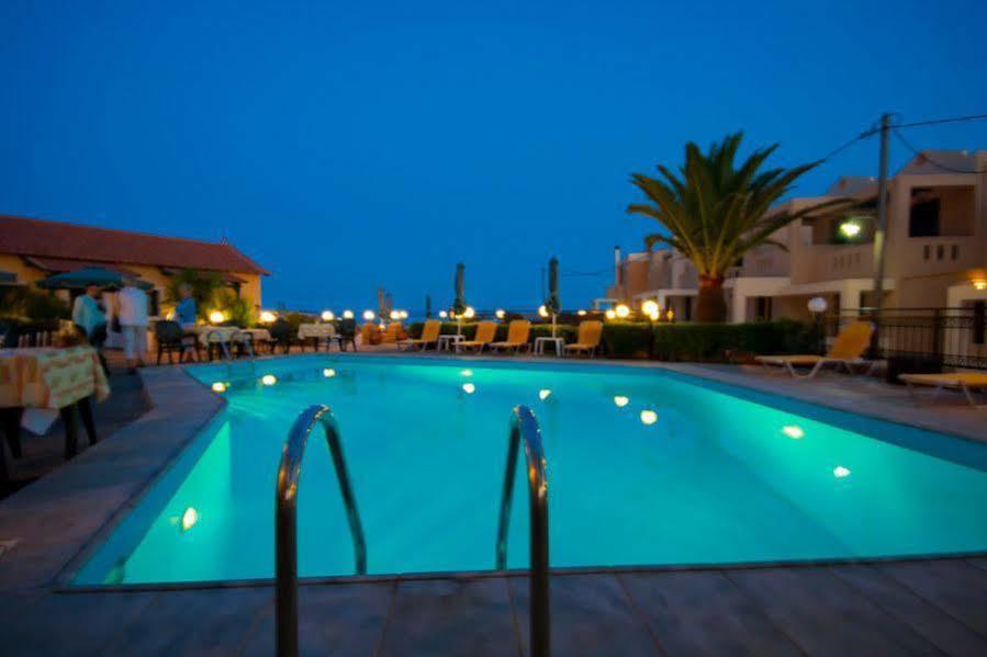 Sun Village Hotel Apartments Megás Limniónas Exteriör bild